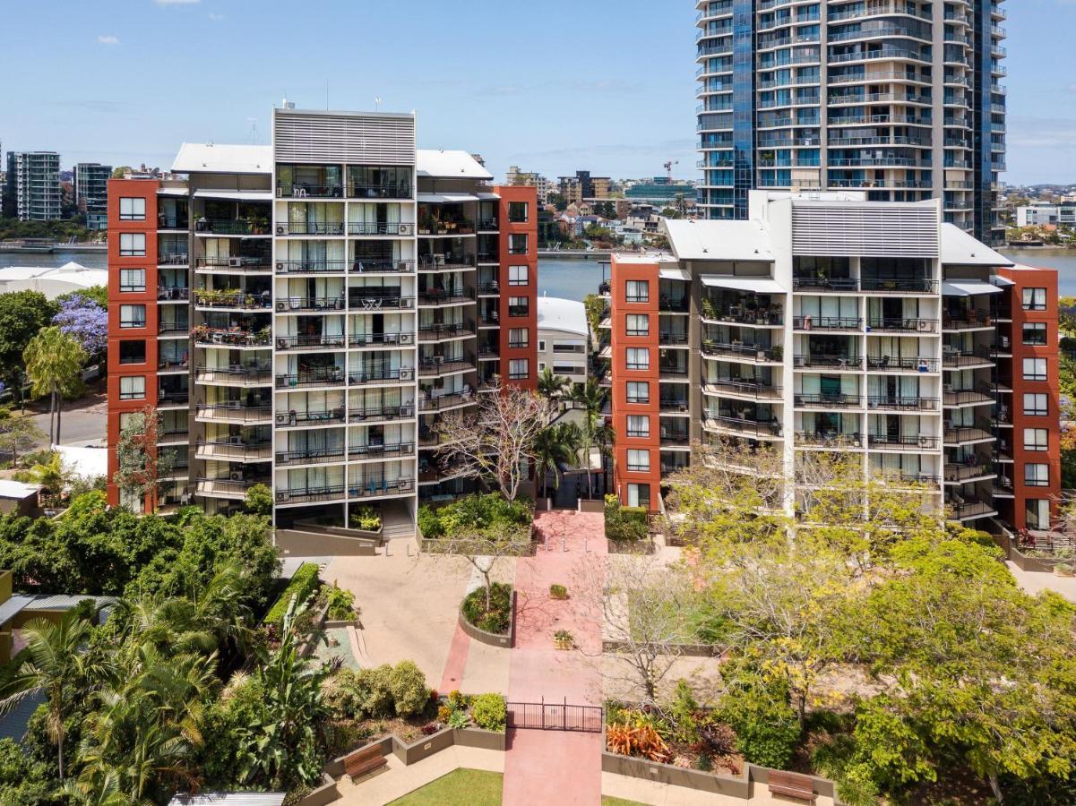 The Docks On Goodwin Aparthotel Brisbane Bagian luar foto