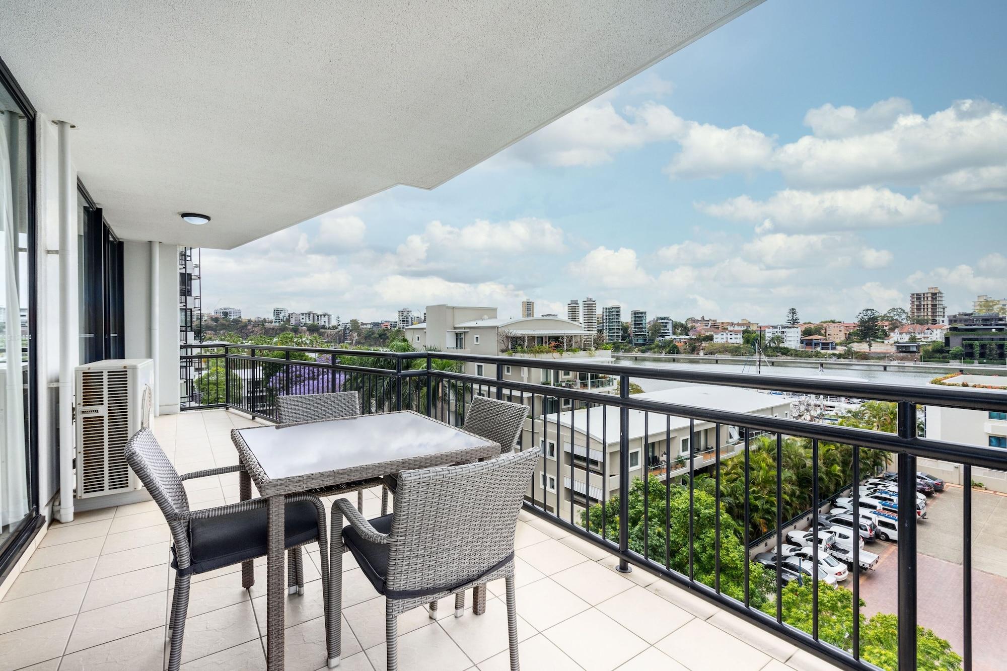 The Docks On Goodwin Aparthotel Brisbane Bagian luar foto